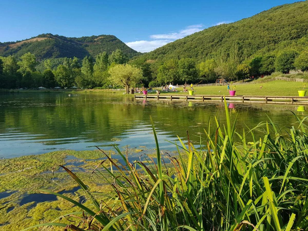 Отель Vvf Sud Aveyron Брюск Экстерьер фото